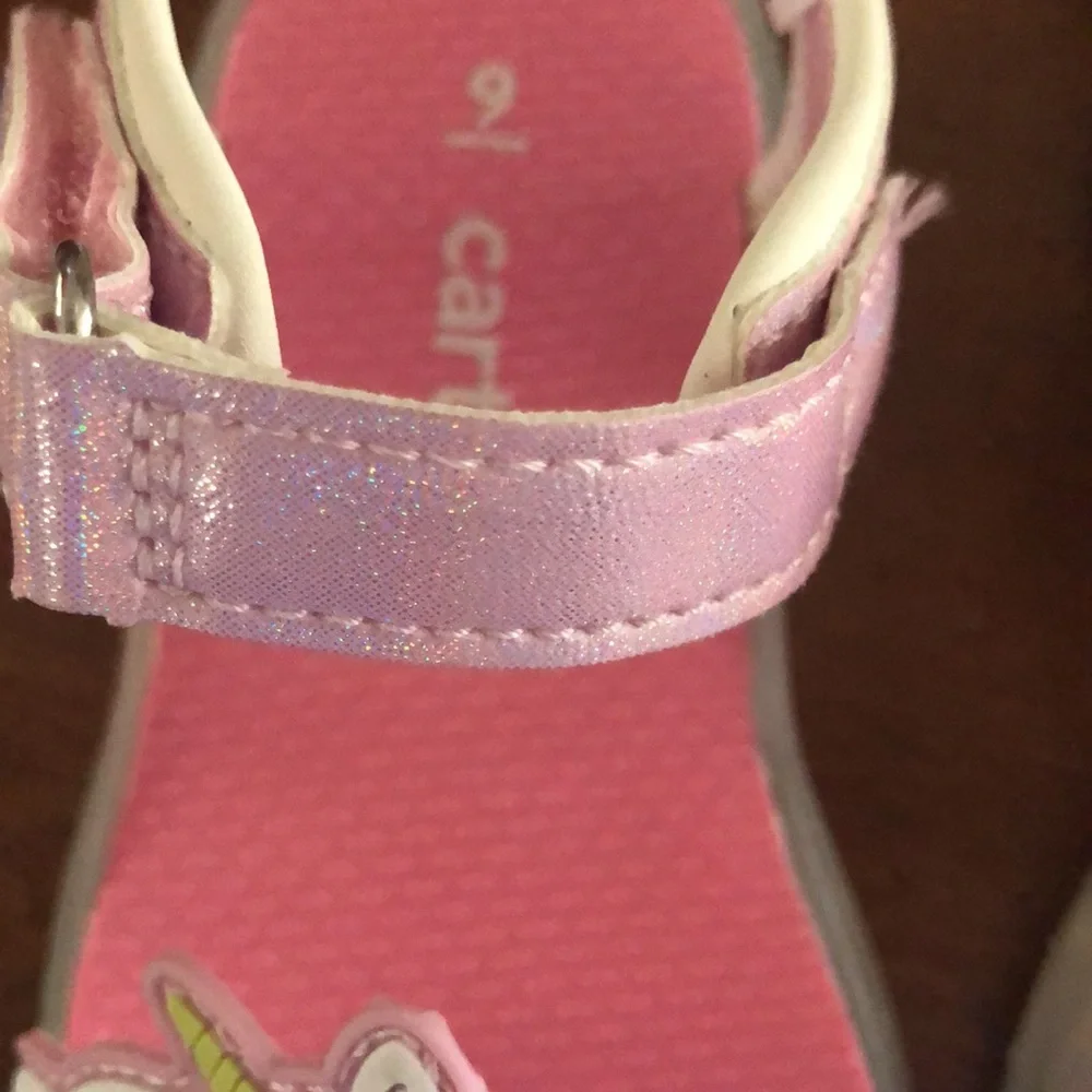Carter’s girl’s dreamy unicorn light up soles sandals